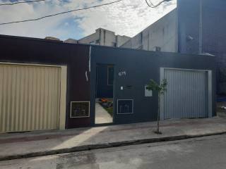 Casa Para Vender com 02 quartos no bairro Três Barras em Contagem