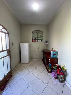 Casa Para Vender com 03 quartos 02 suítes no bairro Centro em Contagem