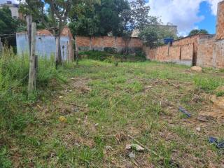 Lote / Terreno de Bairro Para Vender no bairro Petrovale em Betim