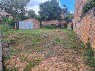 Lote / Terreno de Bairro Para Vender no bairro Petrovale em Betim