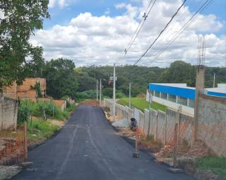 Lote / Terreno de Bairro Para Vender no bairro Petrovale em Betim