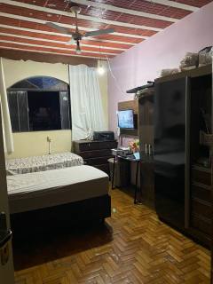 Casa Para Vender com 04 quartos no bairro Centro em Contagem