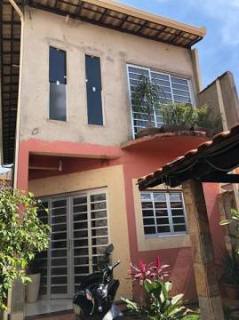 Casa Para Vender com 3 quartos no bairro Niterói em Betim