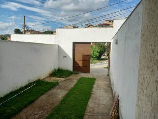 Casa Para Vender com 02 quartos no bairro Jardim das Alterosas em Betim