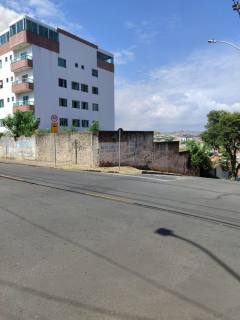 Lote / Terreno de Bairro Para Vender no bairro Eldorado em Contagem