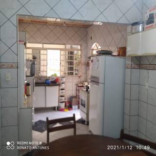 Casa Para Vender com 04 quartos no bairro Parque Maracanã em Contagem