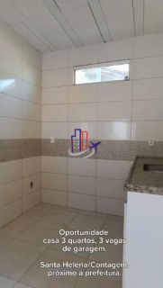 Casa Para Vender com 03 quartos no bairro Santa Helena em Contagem