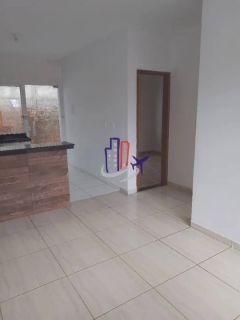 Casa Geminada Para Vender com 02 quartos no bairro Planalto em Mateus Leme