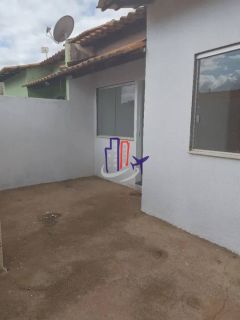 Casa Geminada Para Vender com 02 quartos no bairro Planalto em Mateus Leme