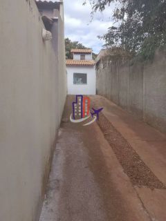 Casa Geminada Para Vender com 02 quartos no bairro Planalto em Mateus Leme