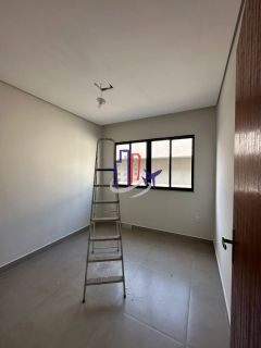 Casa Para Vender com 03 quartos 01 suítes no bairro Alvorada em Contagem