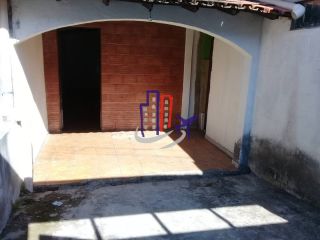 Casa Para Vender com 03 quartos no bairro Santa Helena em Contagem