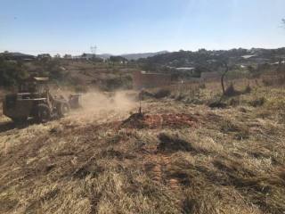 Lote / Terreno de Bairro Para Vender no bairro Tropical em Contagem