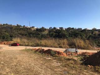 Lote / Terreno de Bairro Para Vender no bairro Tropical em Contagem