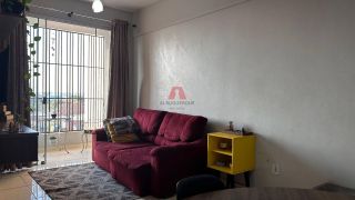 Apartamento à venda, com 3 quartos sendo 01 suíte.