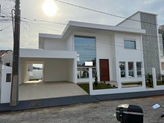 CASA PARA VENDA NO CENTRO DE PALHOÇA