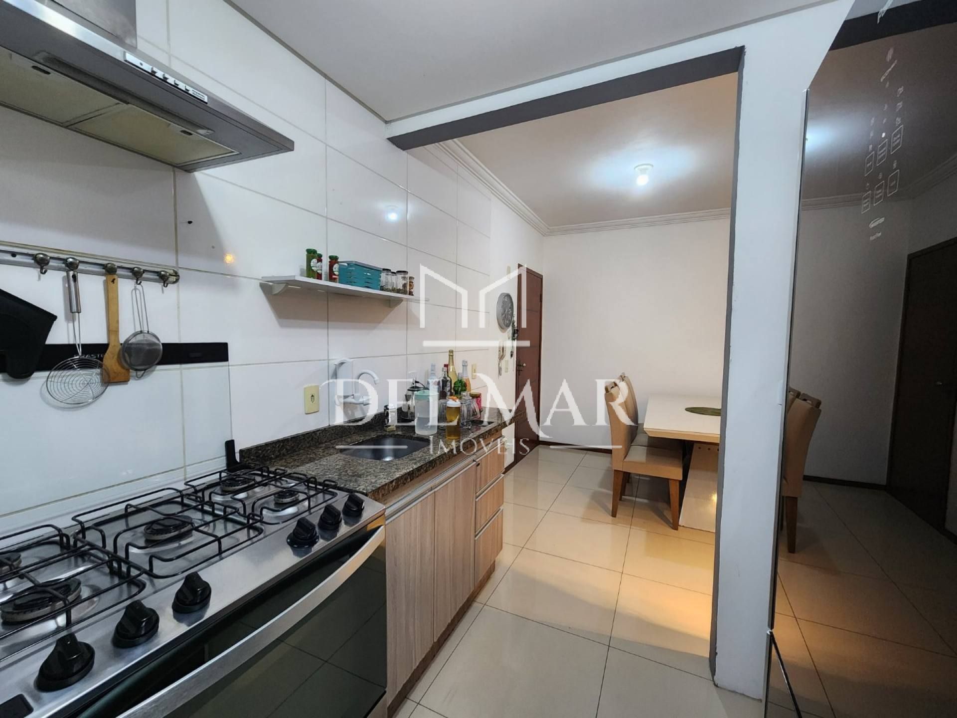 Apartamento mobiliado no centro dos Ingleses