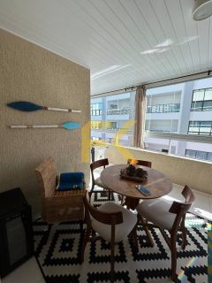 APARTAMENTO MOBILIADO NA MEIA PRAIA - 3 DORMITÓRIOS SENDO 1 SUÍTE