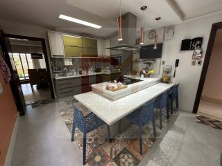Linda Casa Duplex / Aruana