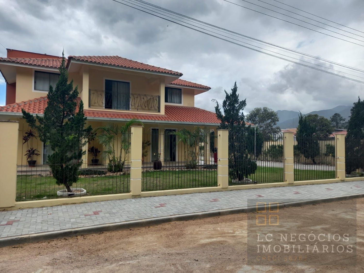 Casa Para Vender com 3 quartos 3 suítes no bairro Sul do Rio em Santo Amaro Da Imperatriz