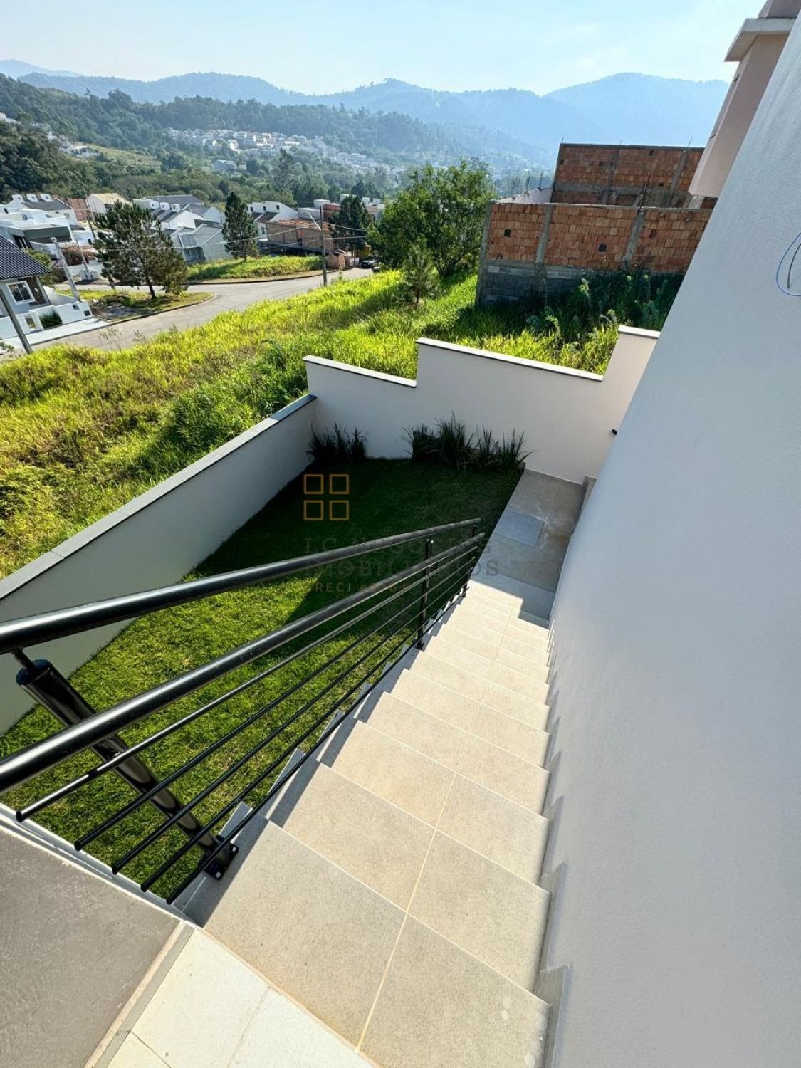 Casa Para Vender com 3 quartos 1 suítes no bairro Potecas em São José