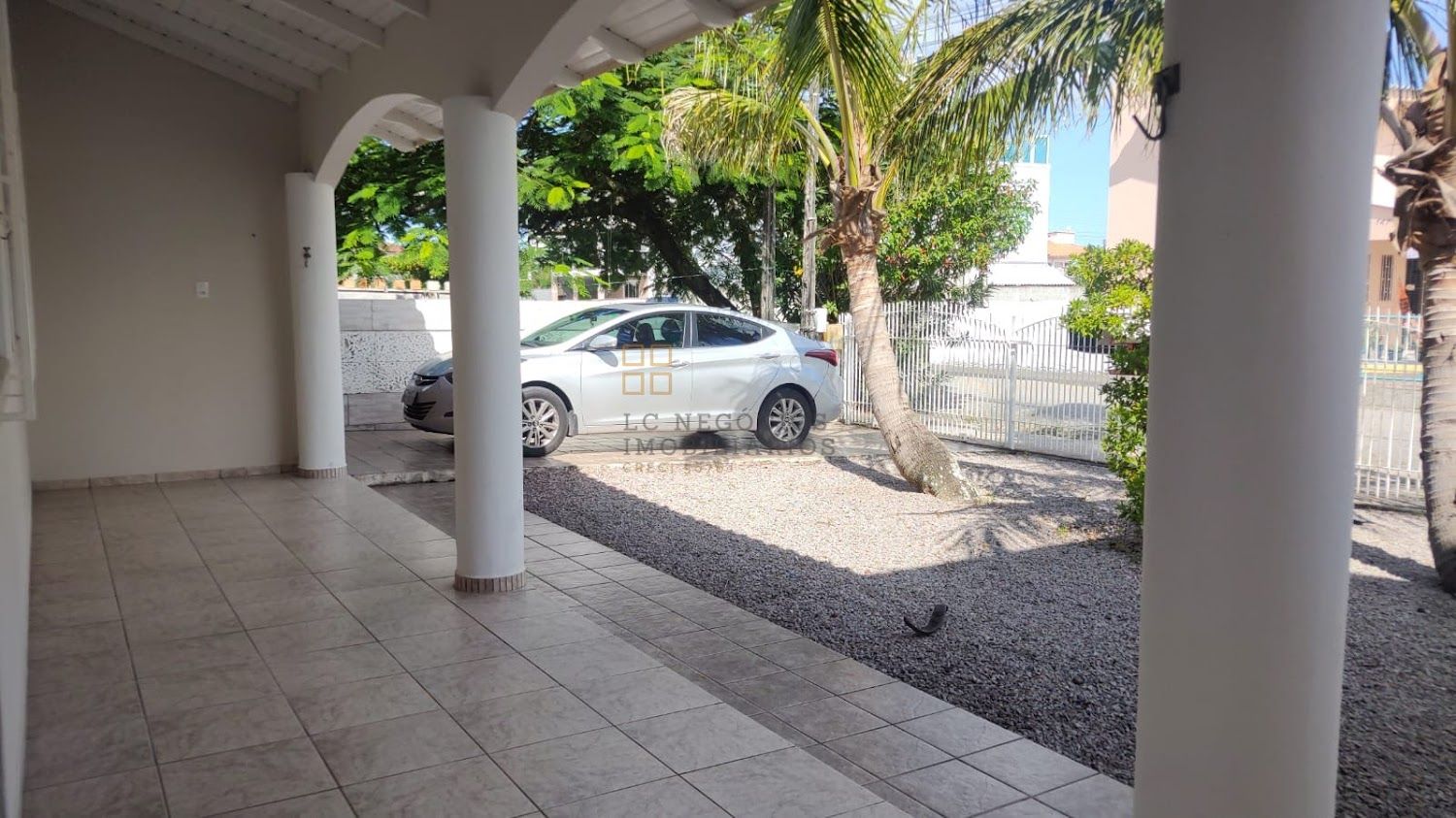 Casa Para Vender com 4 quartos 1 suítes no bairro Praia do Sonho em Palhoça