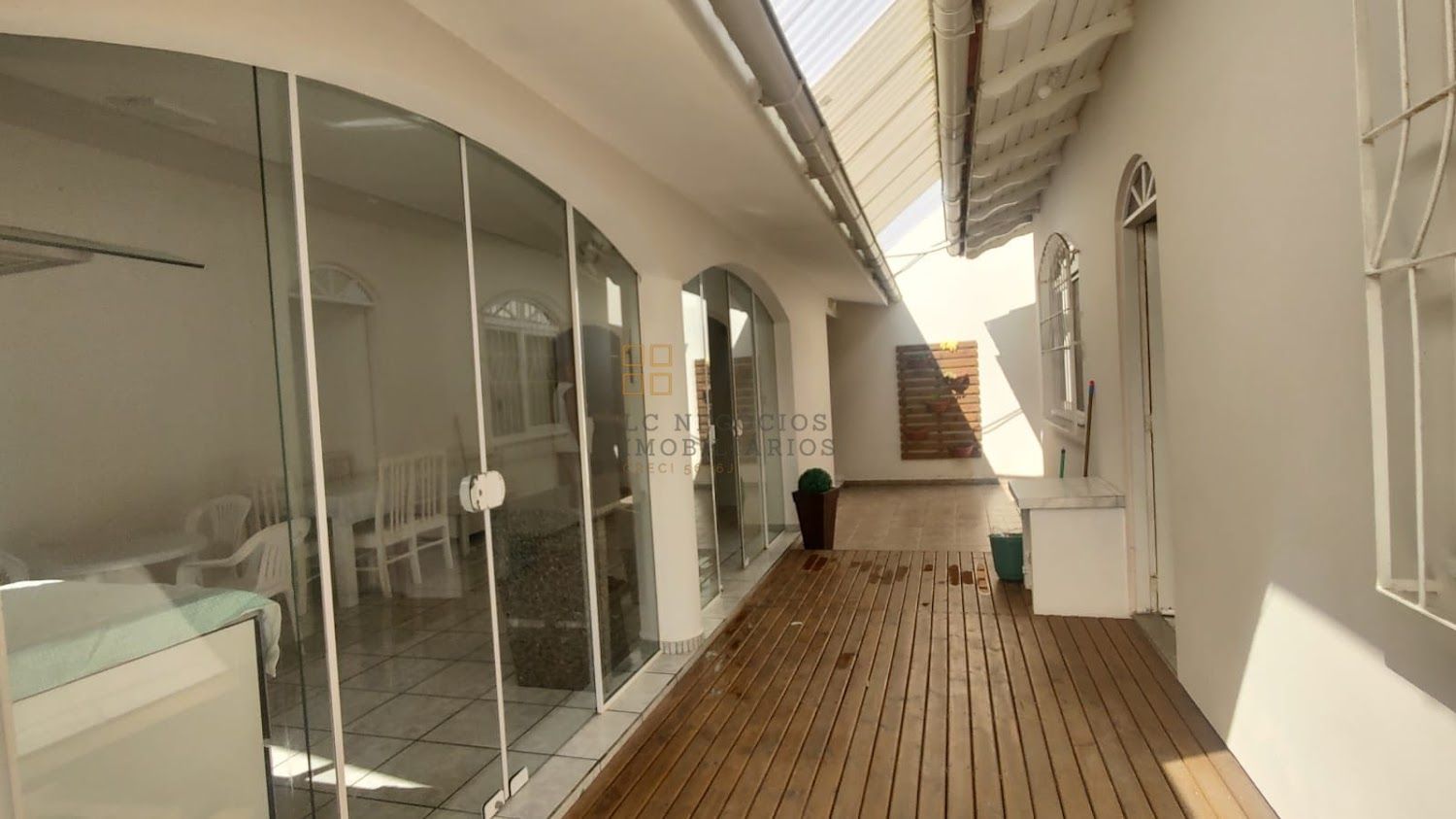 Casa Para Vender com 4 quartos 1 suítes no bairro Praia do Sonho em Palhoça