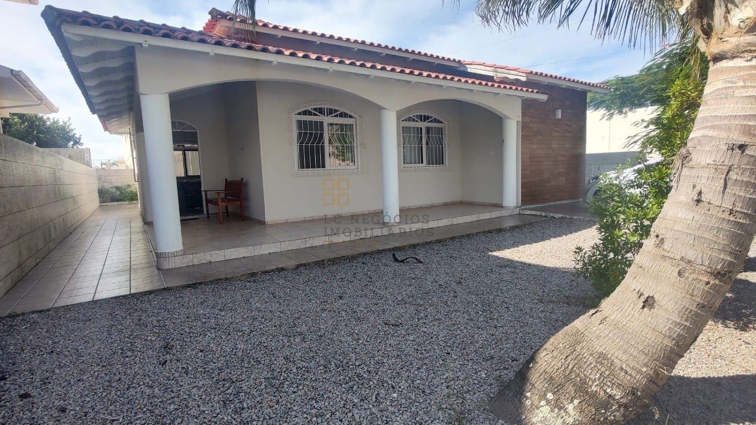 Casa Para Vender com 4 quartos 1 suítes no bairro Praia do Sonho em Palhoça