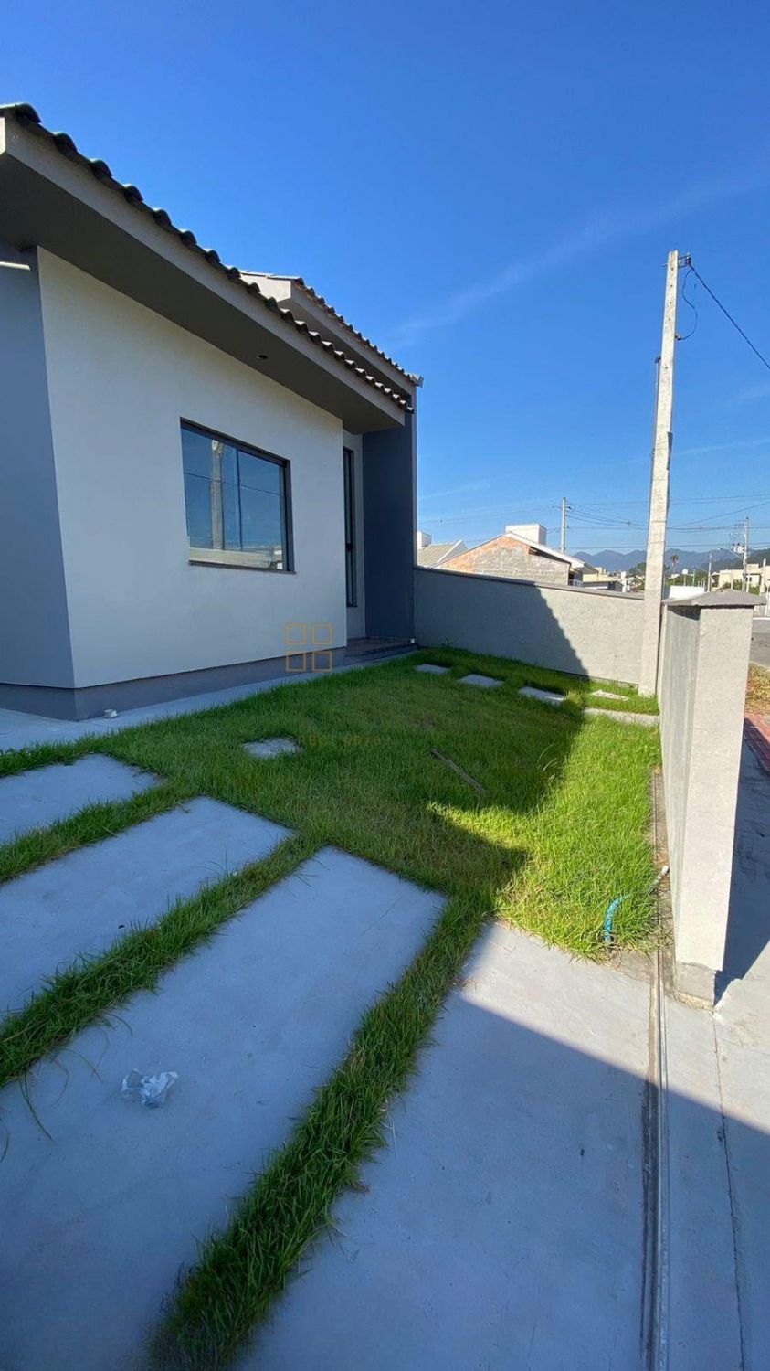 Casa Para Vender com 3 quartos 1 suítes no bairro Bela Vista em Palhoça