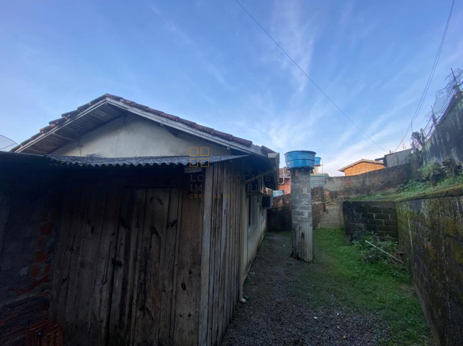 Casa Para Vender com 2 quartos no bairro Colônia Santana em São José