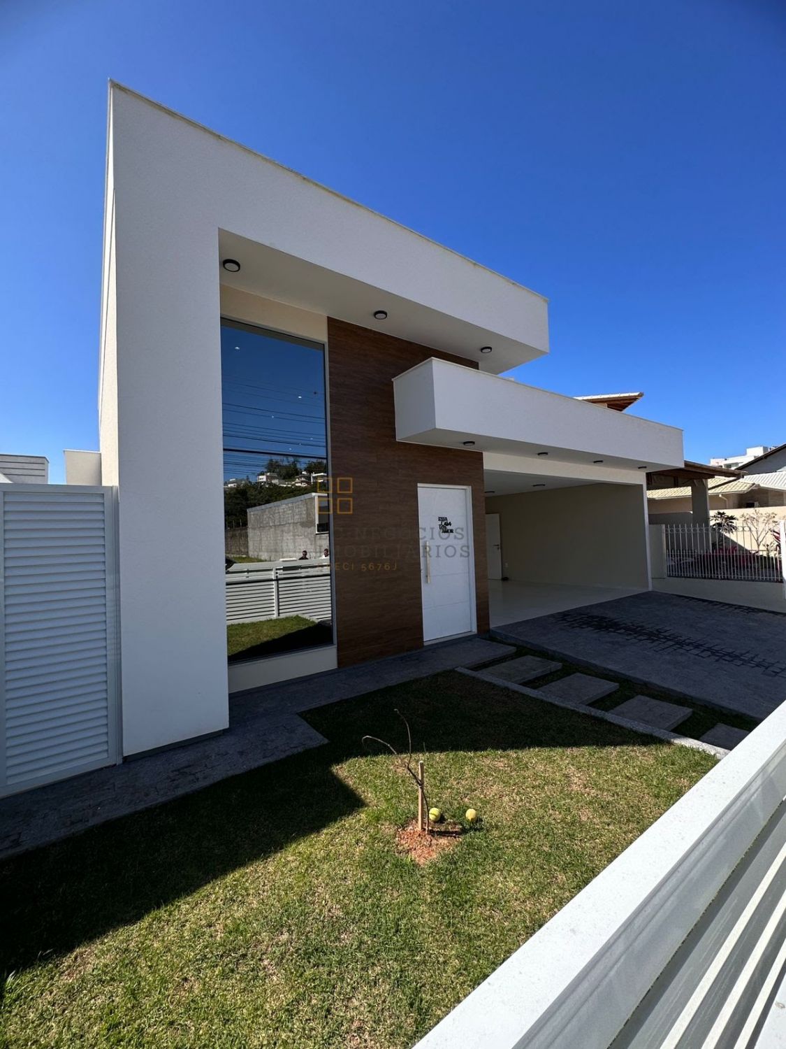 Casa Para Vender com 3 quartos 1 suítes no bairro Pedra Branca em Palhoça