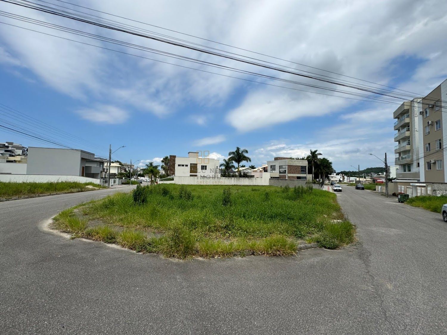 Lote / Terreno de Bairro Para Vender no bairro Pedra Branca em Palhoça