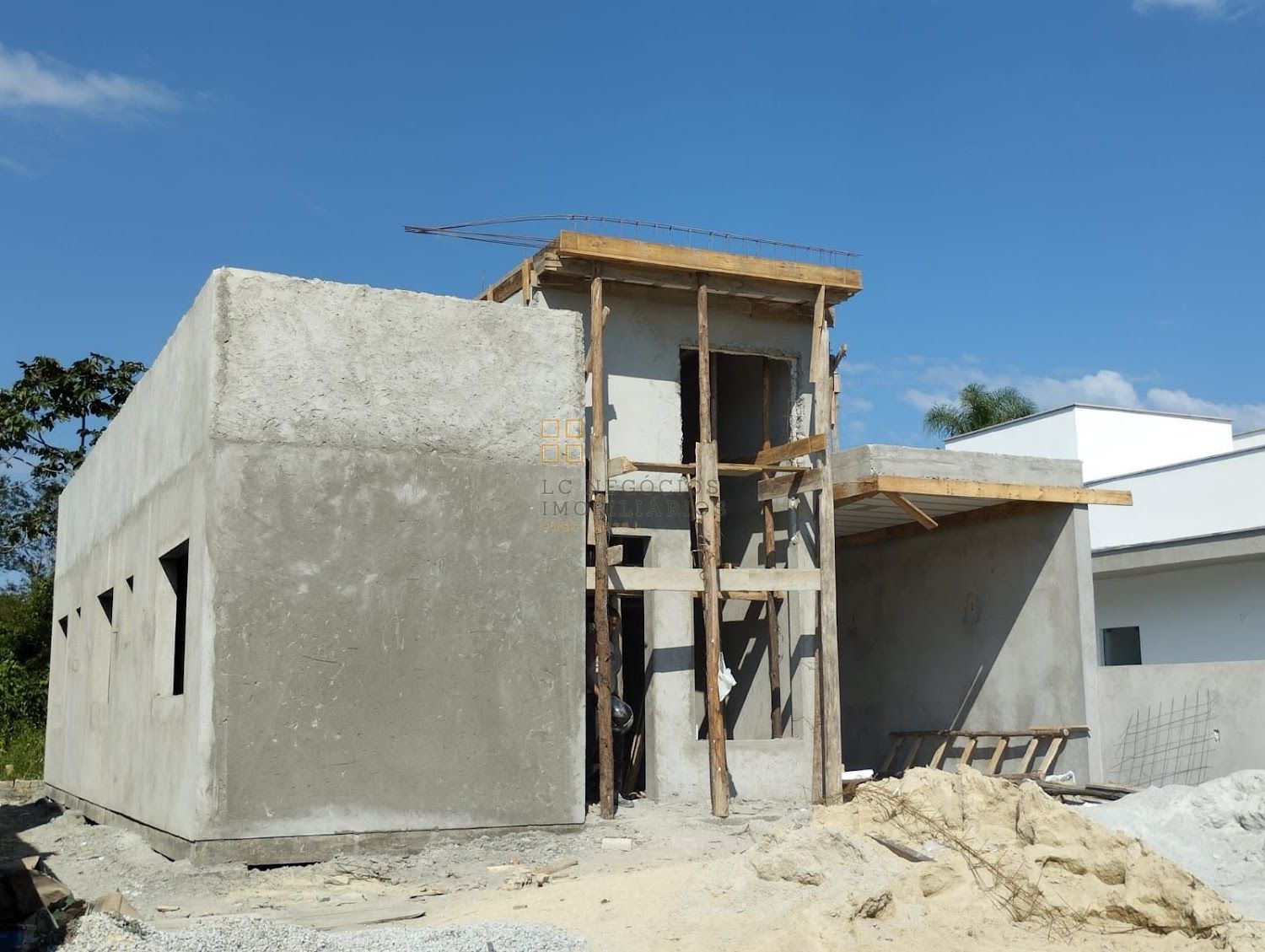 Casa Para Vender com 3 quartos 1 suítes no bairro Bela Vista em Palhoça