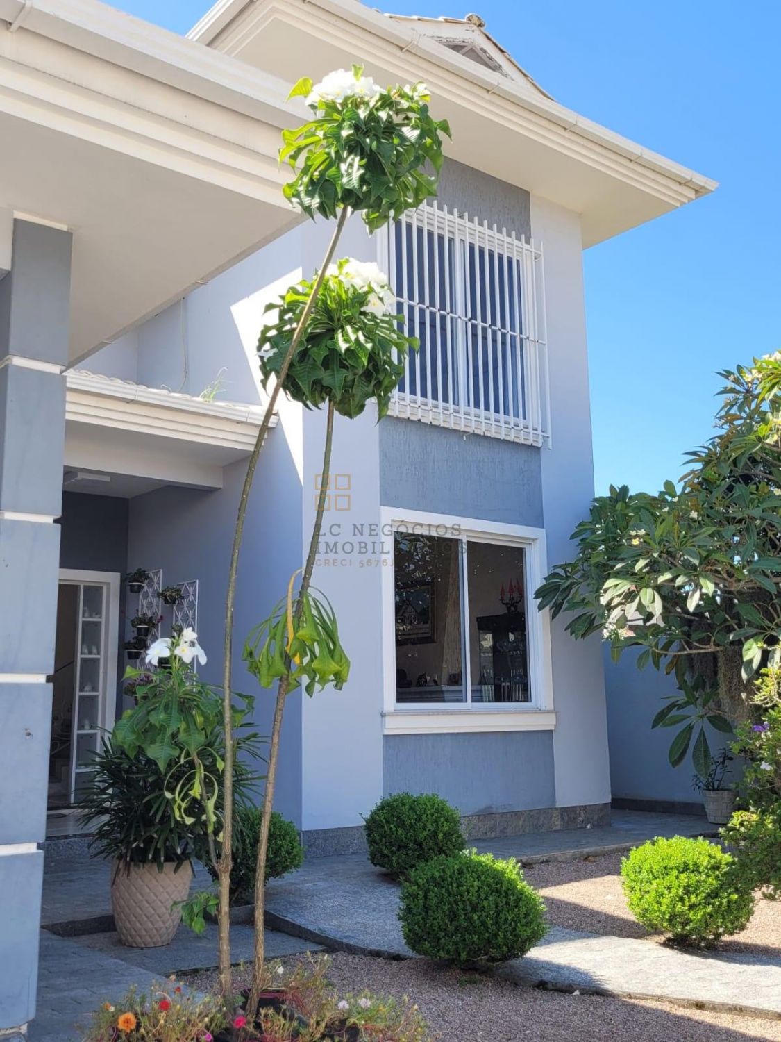 Casa Para Vender com 3 quartos 1 suítes no bairro Centro em Palhoça