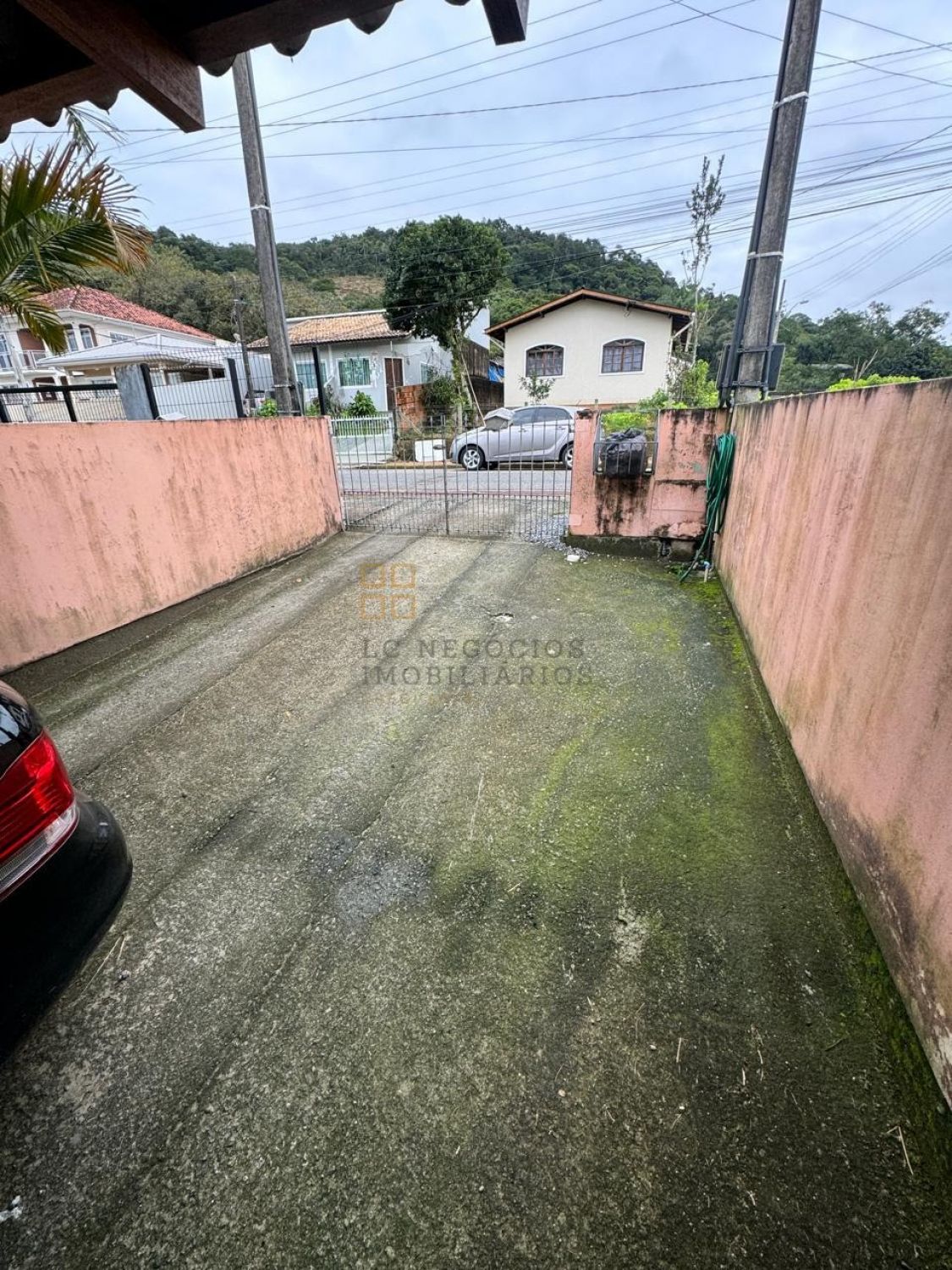 Sobrado Para Vender com 2 quartos no bairro Forquilhas em São José