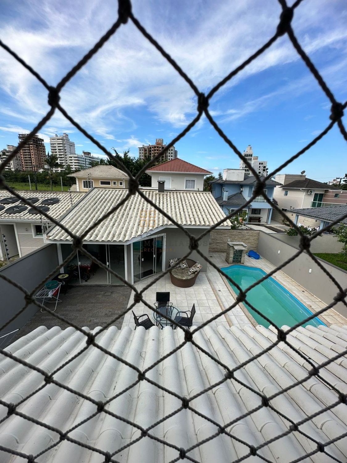 Casa Para Vender com 4 quartos 1 suítes no bairro Pedra Branca em Palhoça