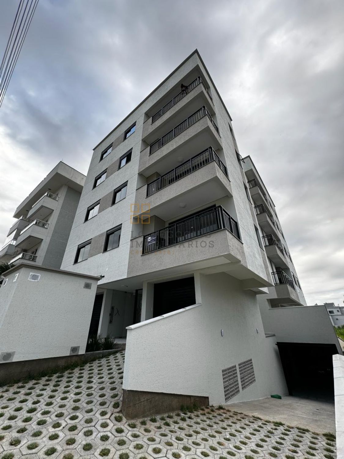 Apartamento Para Vender com 3 quartos 1 suítes no bairro Pedra Branca em Palhoça