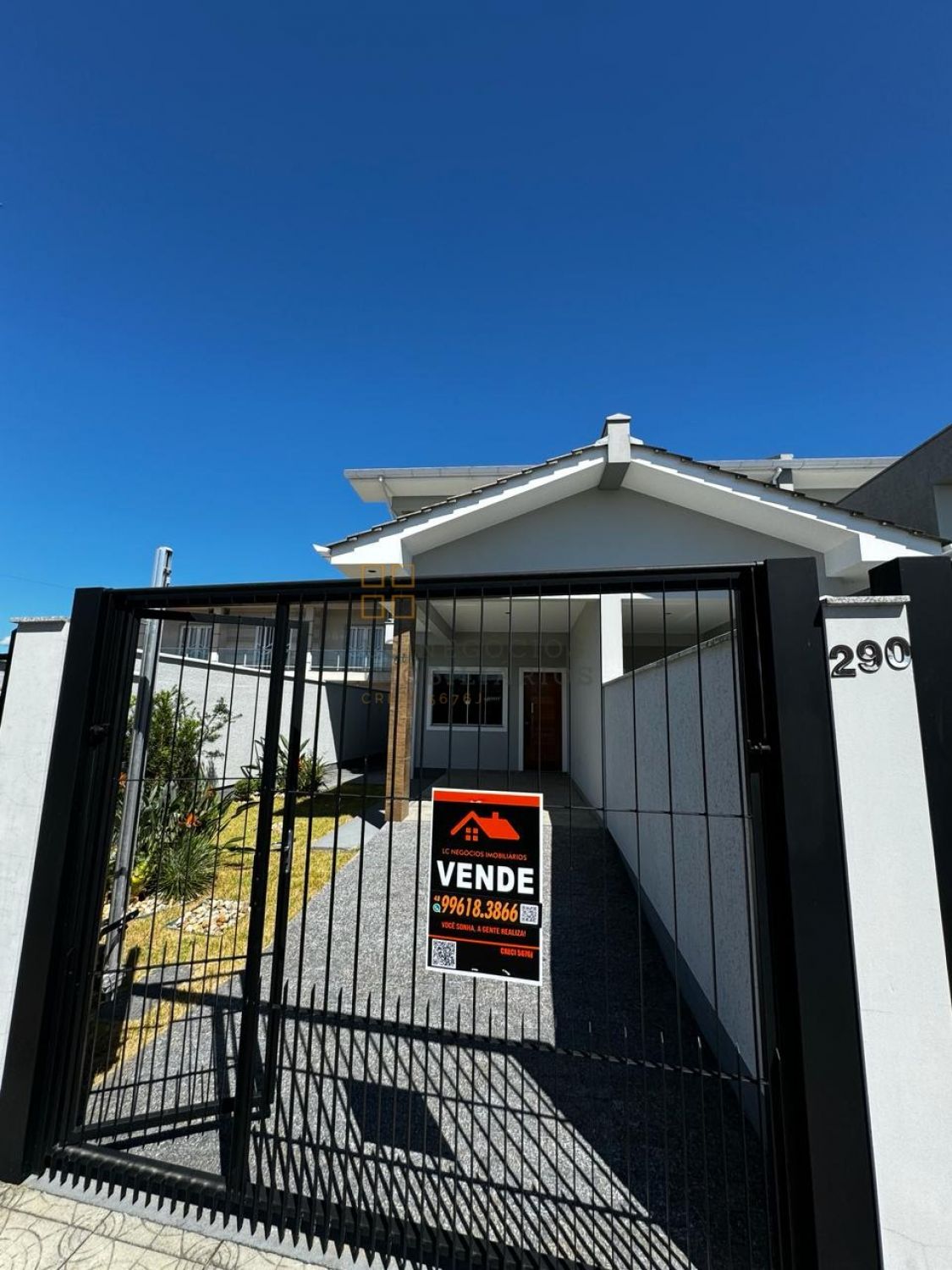 Sobrado Para Vender com 2 quartos no bairro Rio Grande em Palhoça