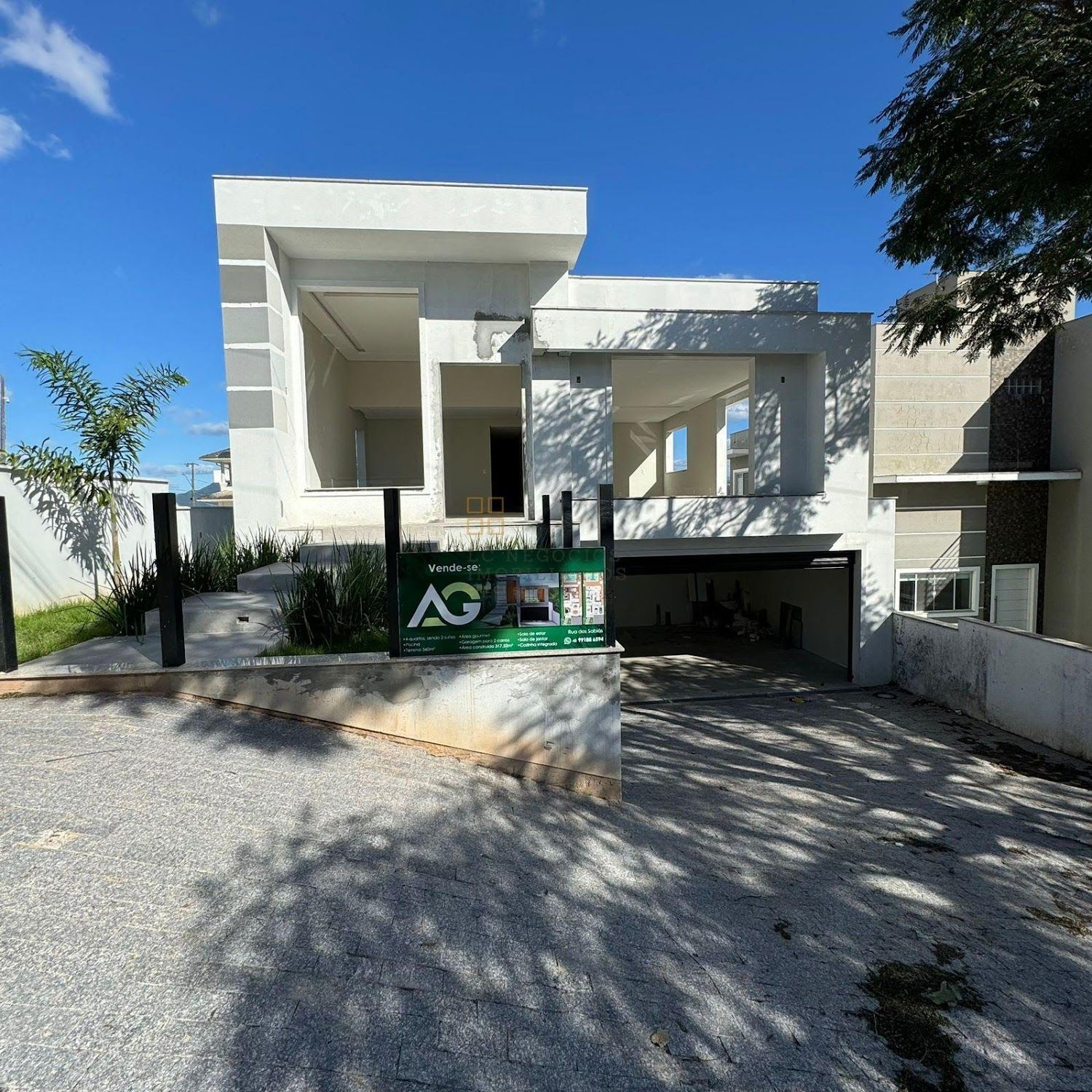 Casa Para Vender com 4 quartos 2 suítes no bairro Pedra Branca em Palhoça