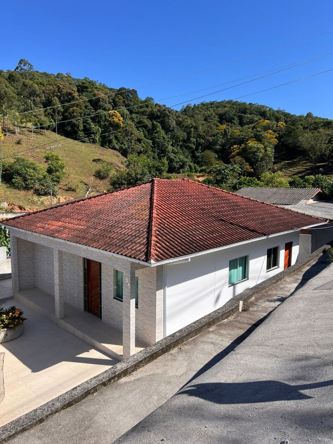 Casa Para Vender com 3 quartos no bairro Santa Teresa em São Pedro De Alcântara