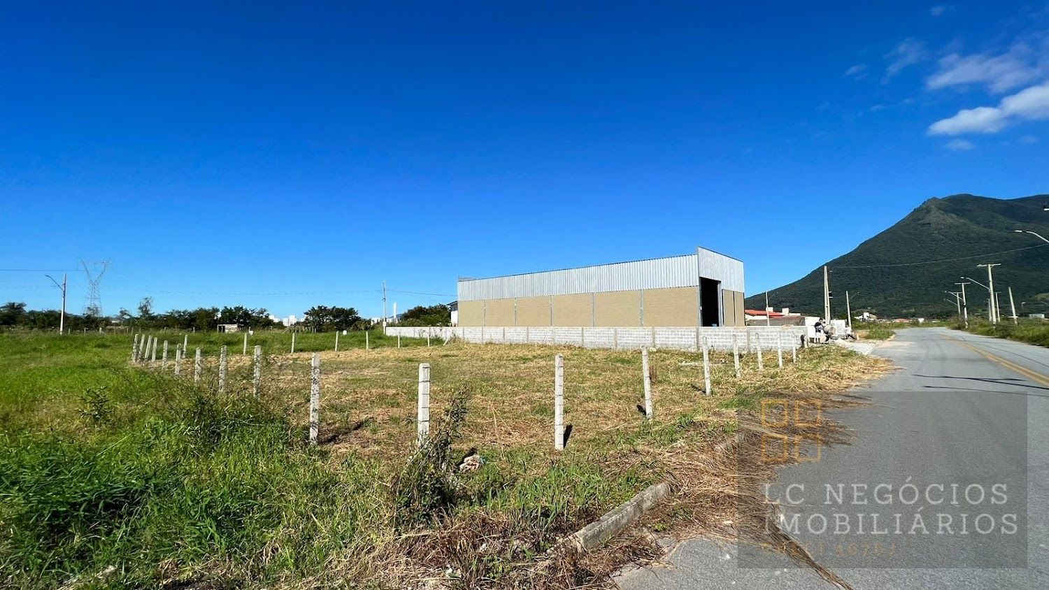 Lote / Terreno de Bairro Para Vender no bairro Guarda do Cubatão em Palhoça