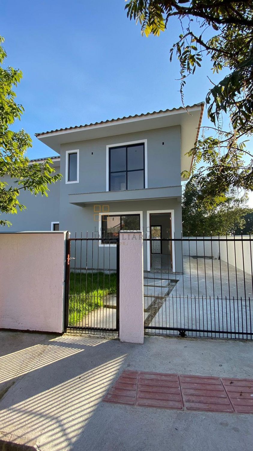 Sobrado Para Vender com 2 quartos no bairro Bela Vista em Palhoça