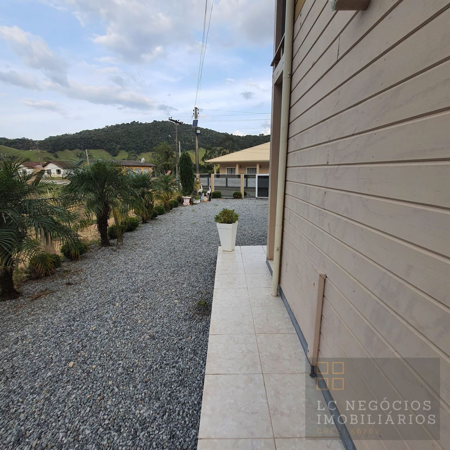 Chácara Para Vender com 4 quartos 2 suítes no bairro Rancho das Tábuas em Angelina