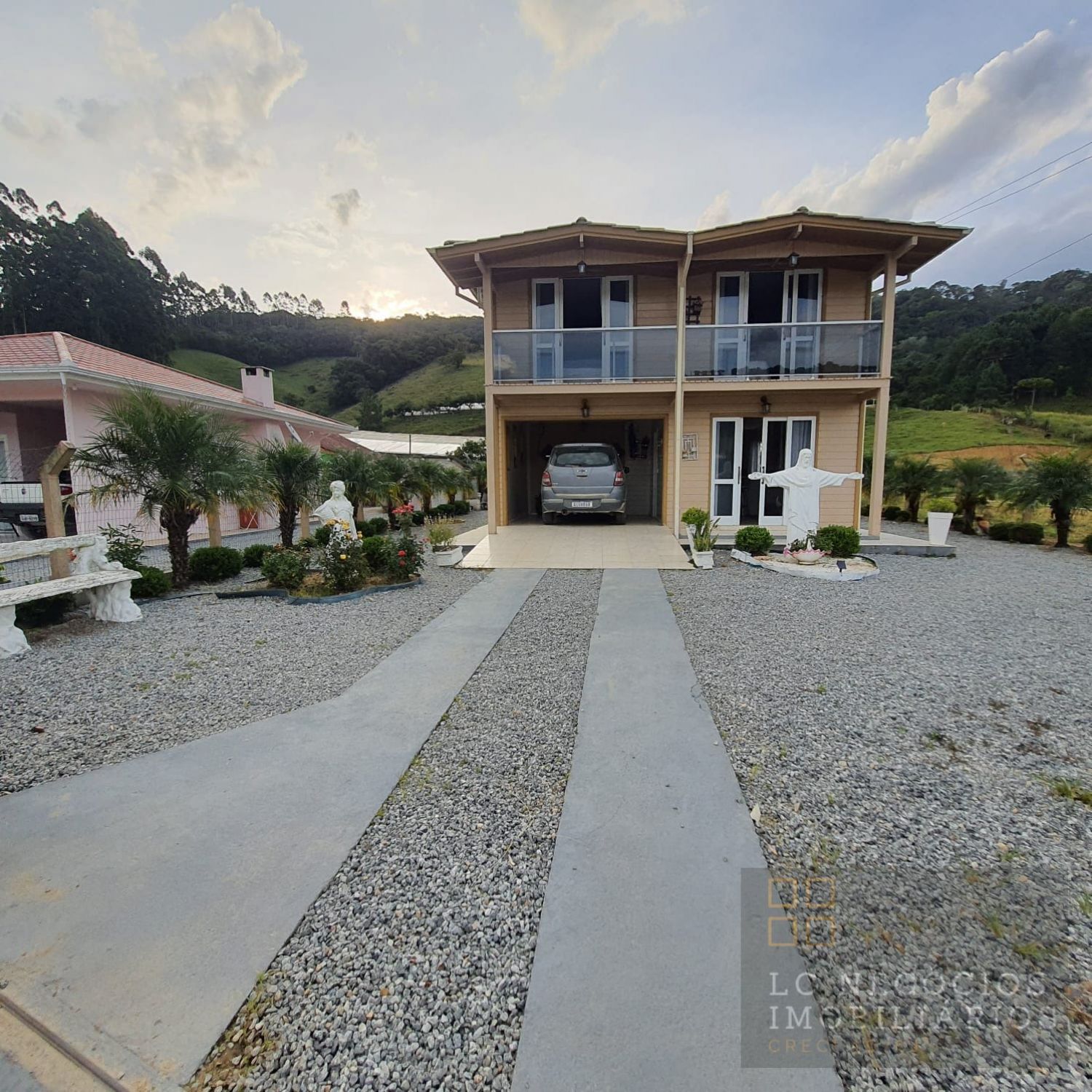 Chácara Para Vender com 4 quartos 2 suítes no bairro Rancho das Tábuas em Angelina