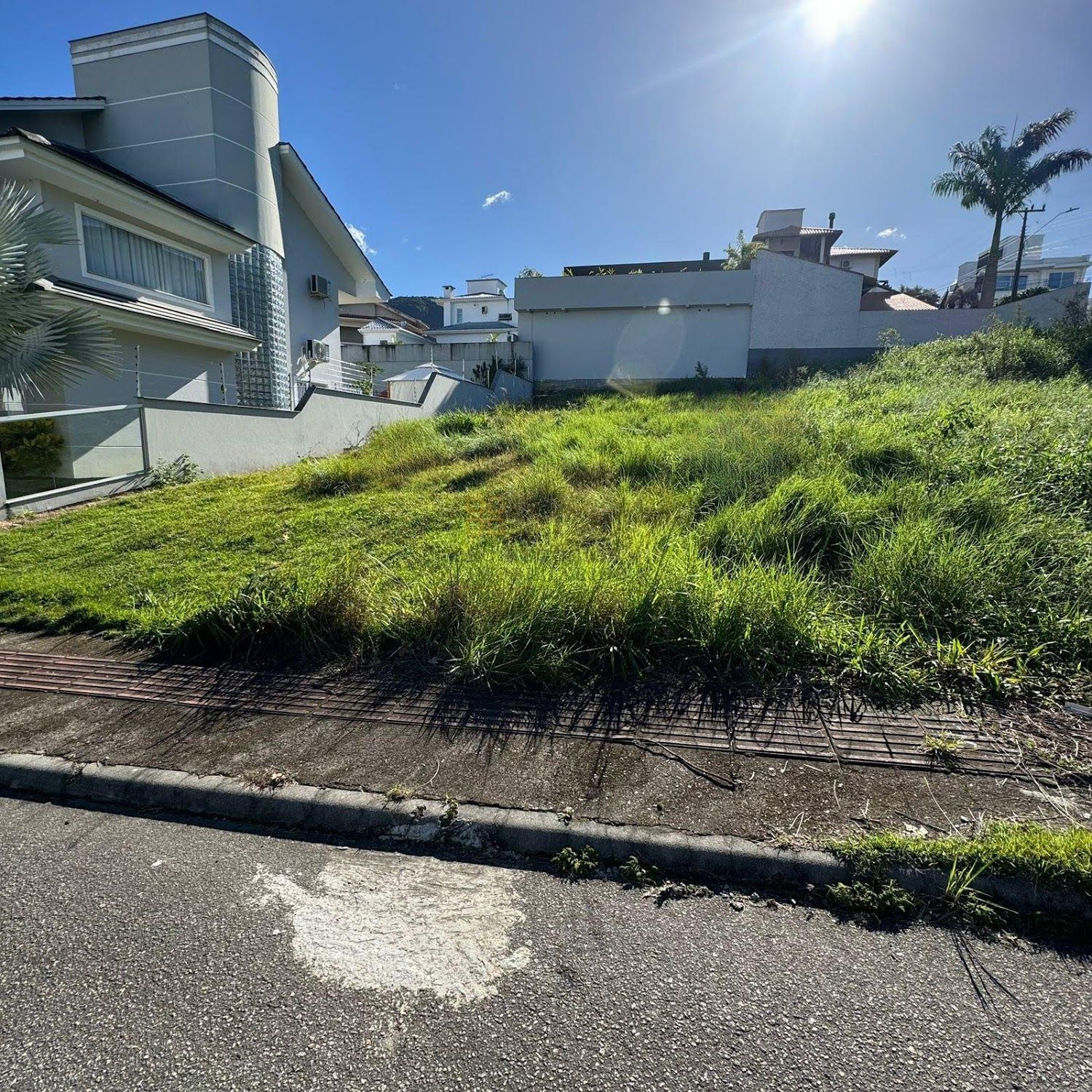 Lote / Terreno de Bairro Para Vender no bairro Pedra Branca em Palhoça