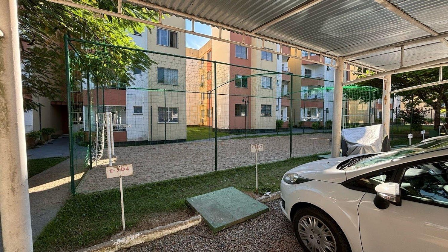 Apartamento Para Vender com 2 quartos no bairro Passa Vinte em Palhoça