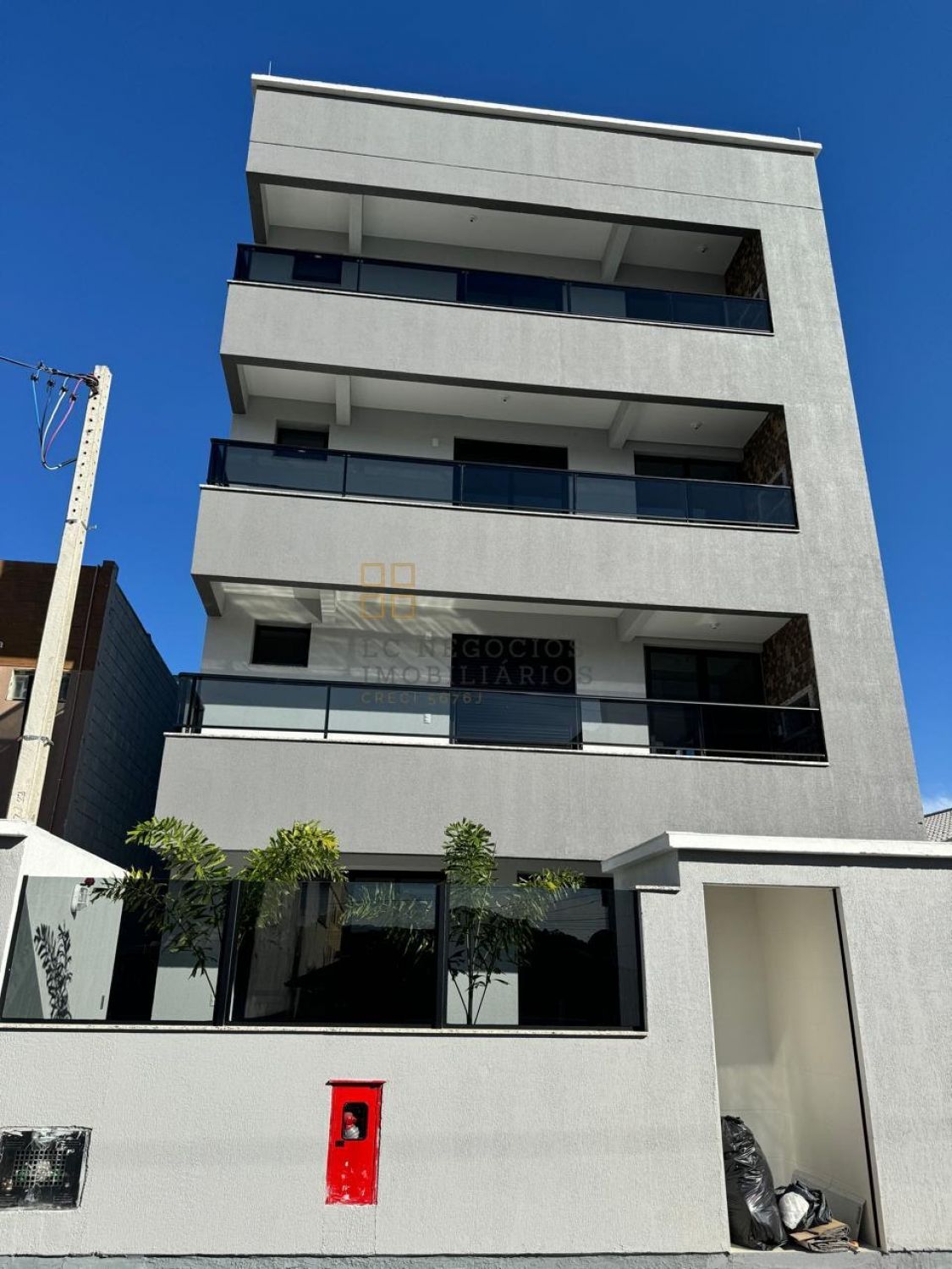 Apartamento Para Vender com 3 quartos 1 suítes no bairro Flor de Nápolis em São José