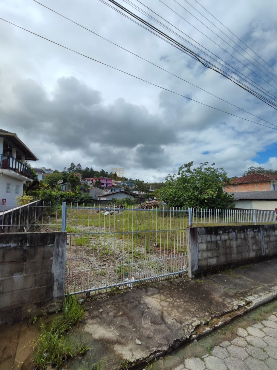 Lote / Terreno de Bairro Para Vender no bairro Santa Teresa em São Pedro De Alcântara