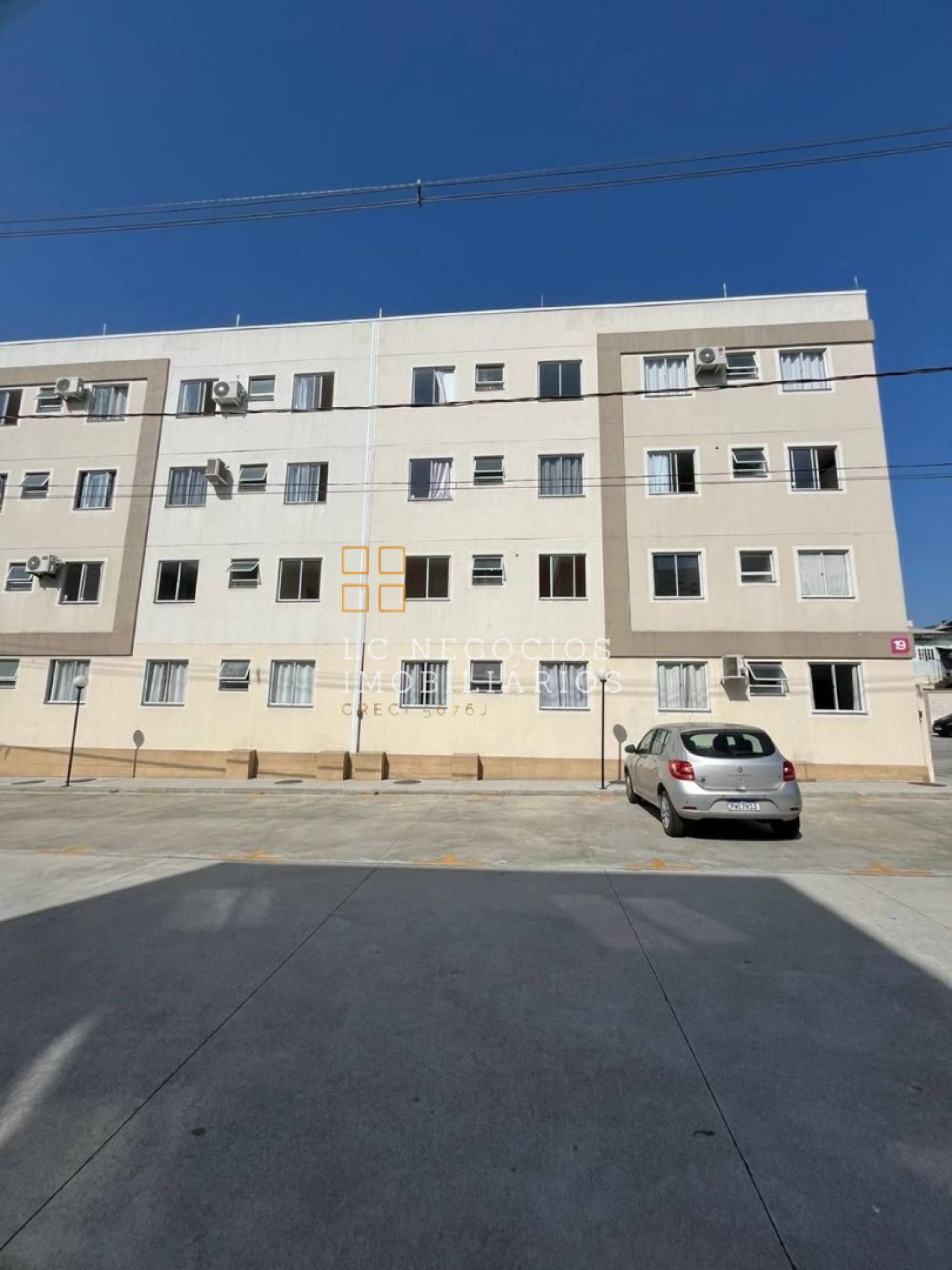 Apartamento Para Vender com 2 quartos no bairro Serraria em São José