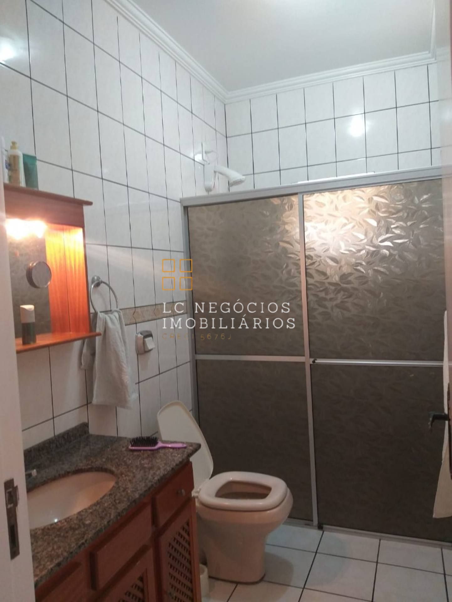 Casa Para Vender com 3 quartos no bairro Barra do Aririu em Palhoça